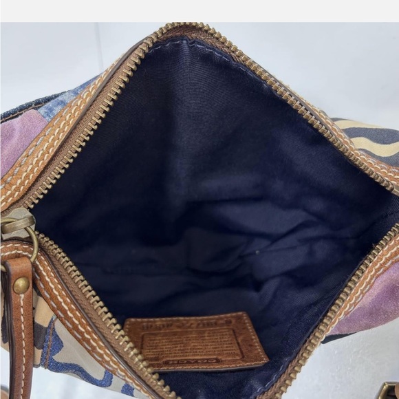 EUC c coach signature DENIM swing back bag - Picture 5 of 8